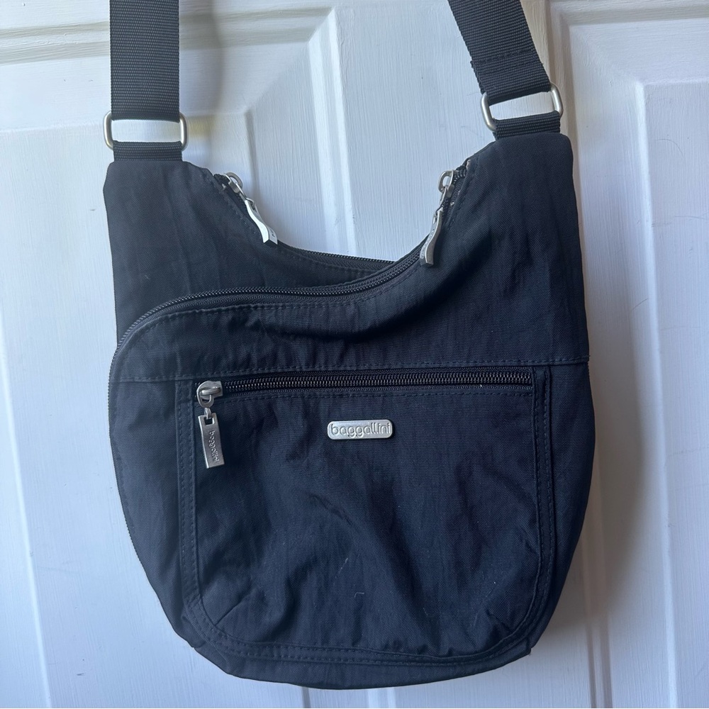 Baggallini Grey Crossbody Bag with Adjustable Strap Multiple Pockets & Zippers